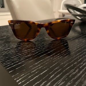 Tortoise Ray Ban Wayfarer Sunglasses
